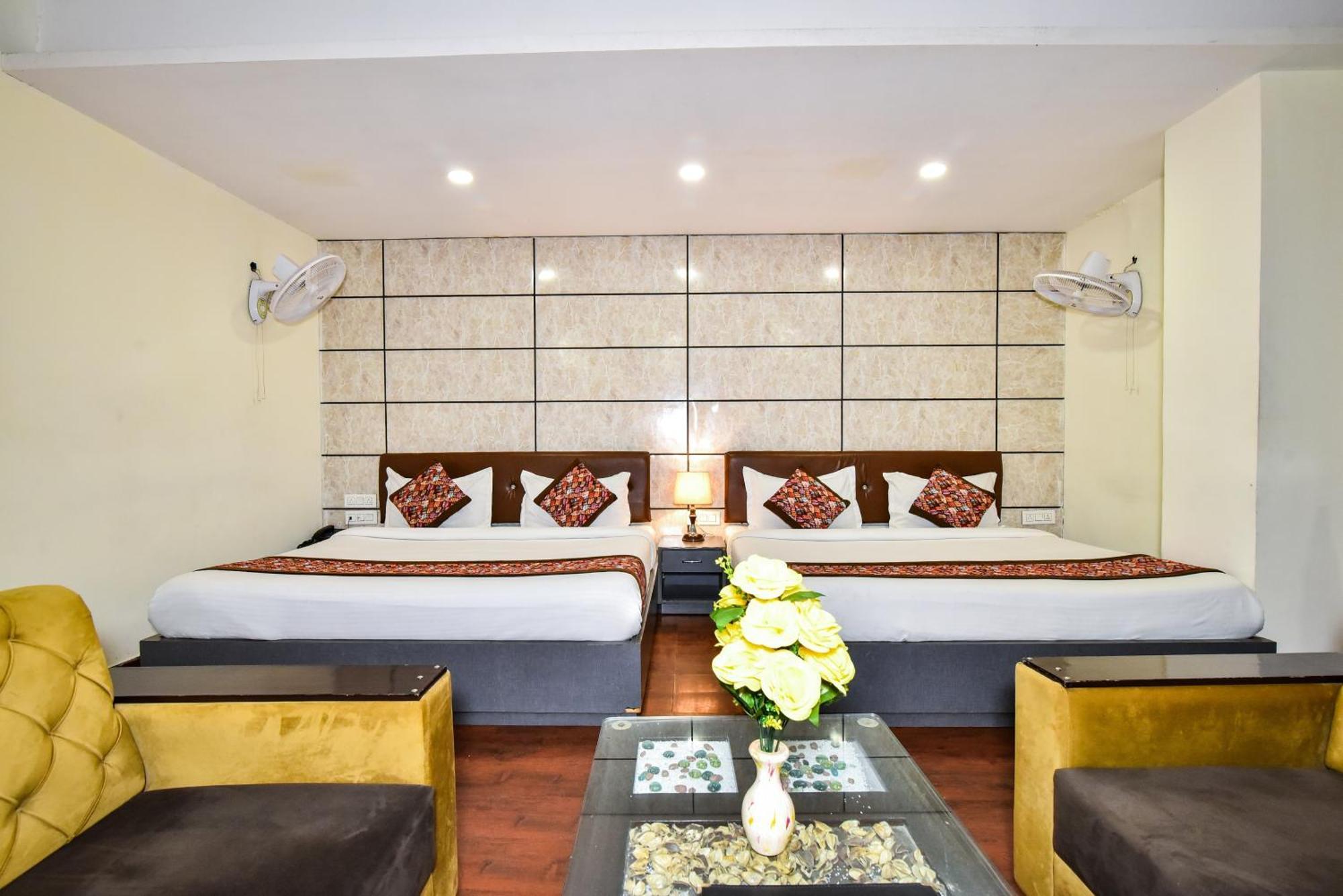 Pinaz Royale 3*