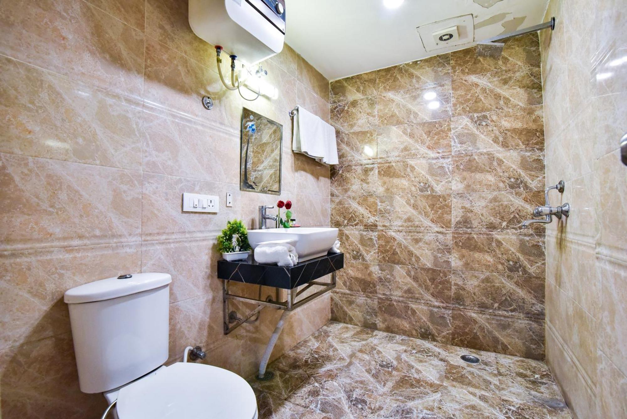 Pinaz Royale Amritsar