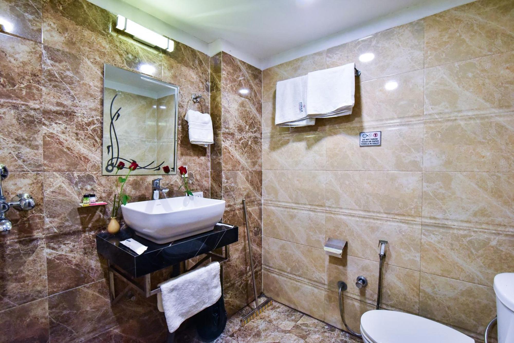 Pinaz Royale Hotel Amritsar